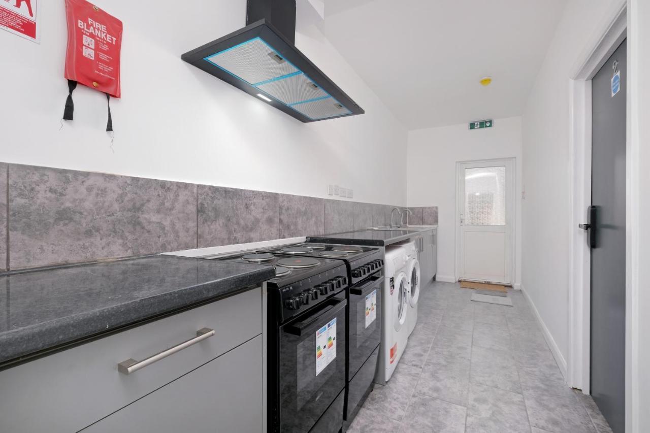 Fernbank Studios Sudbury Hill Harrow Self-Contained Studios With En-Suite Wembley 外观 照片