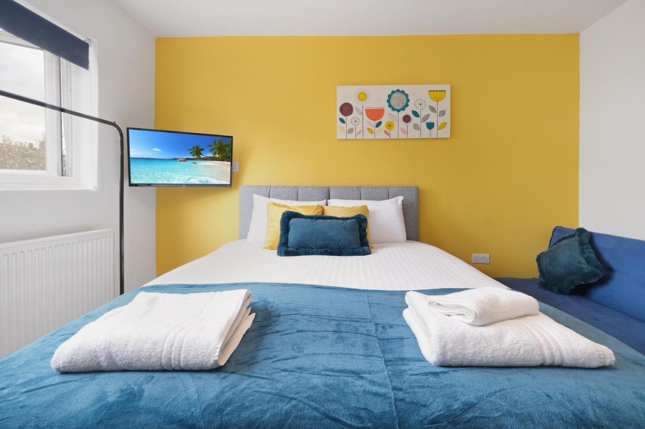 Fernbank Studios Sudbury Hill Harrow Self-Contained Studios With En-Suite Wembley 外观 照片