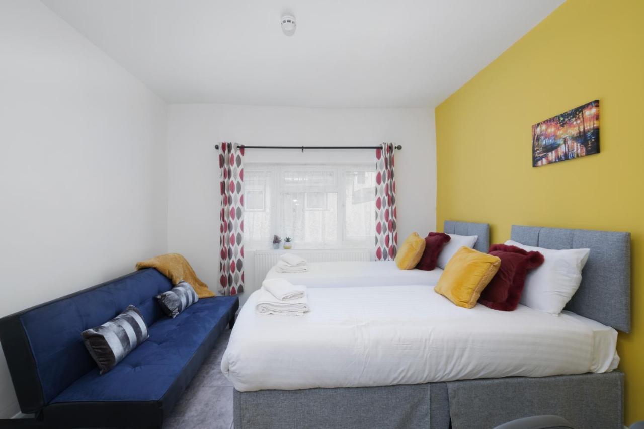 Fernbank Studios Sudbury Hill Harrow Self-Contained Studios With En-Suite Wembley 外观 照片