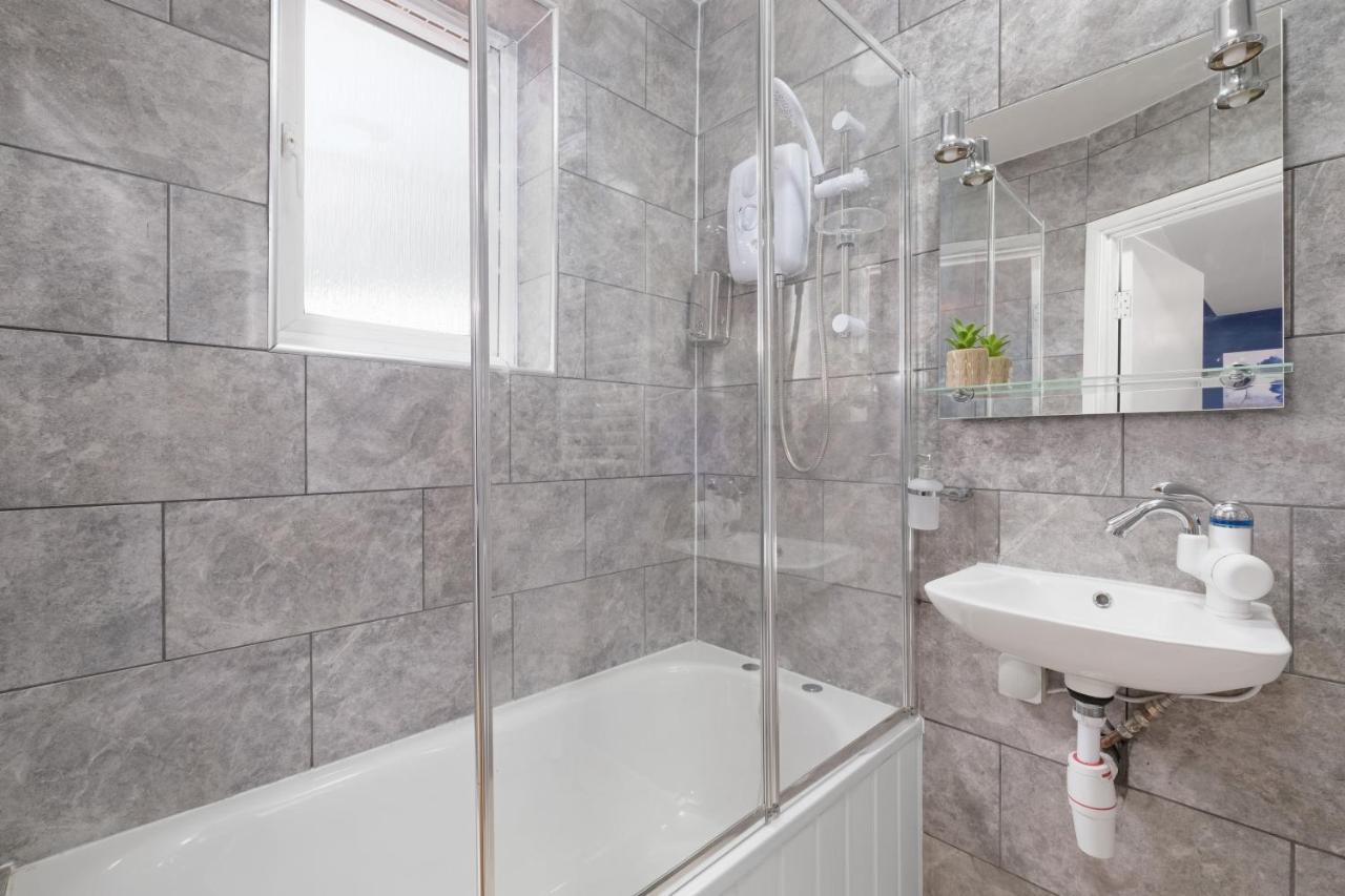 Fernbank Studios Sudbury Hill Harrow Self-Contained Studios With En-Suite Wembley 外观 照片