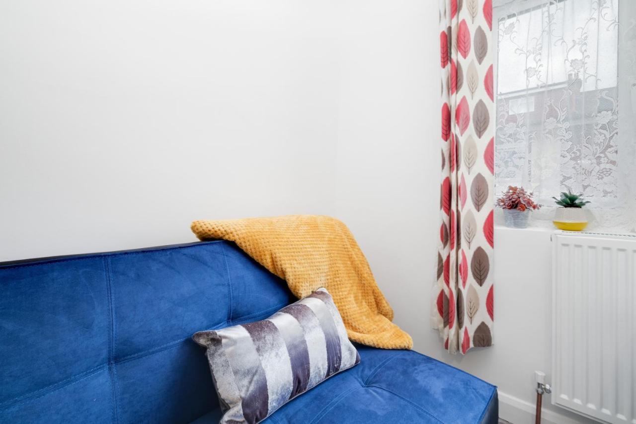 Fernbank Studios Sudbury Hill Harrow Self-Contained Studios With En-Suite Wembley 外观 照片