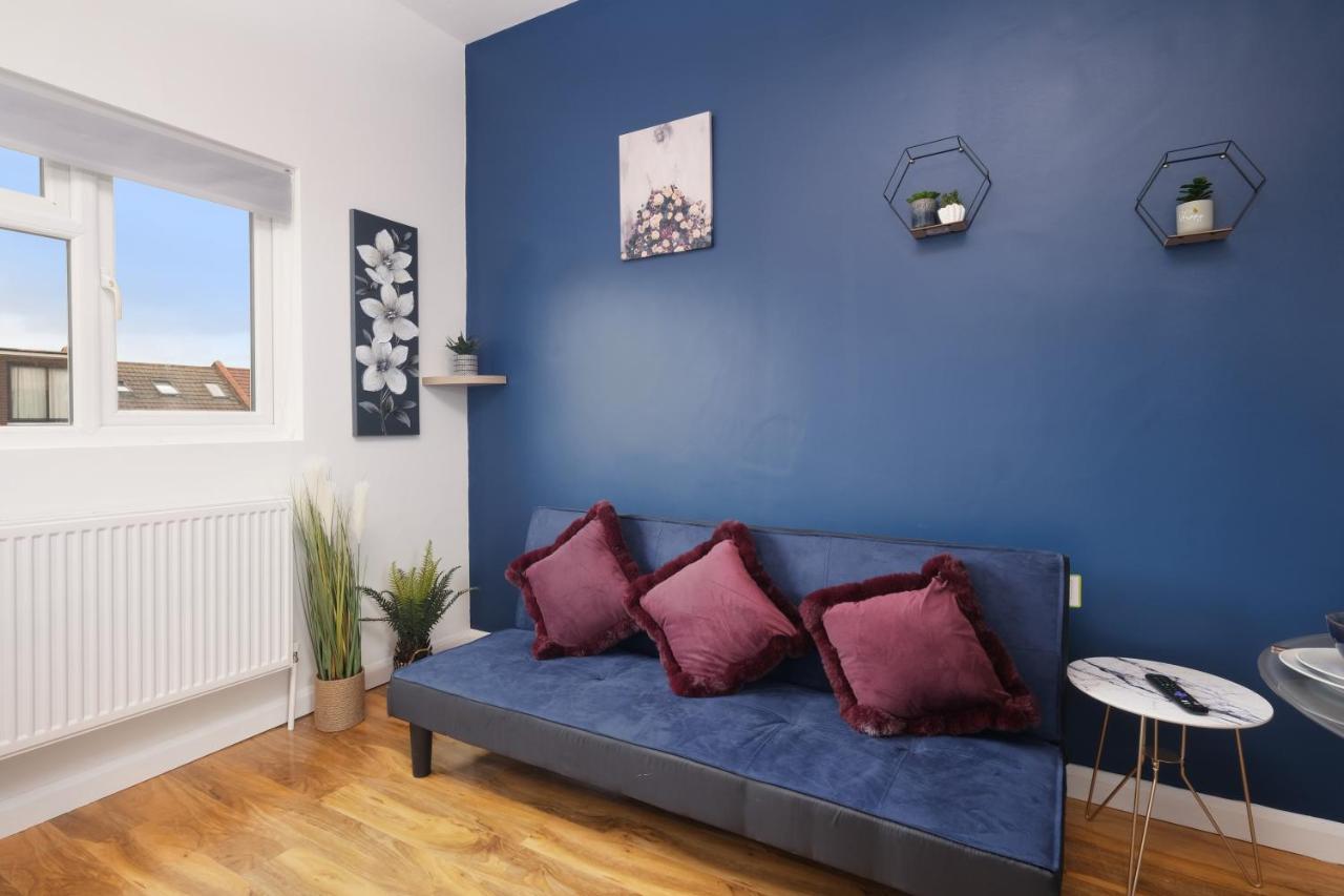 Fernbank Studios Sudbury Hill Harrow Self-Contained Studios With En-Suite Wembley 外观 照片